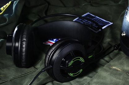 G925 Over-Ear Noise-Canceling Headphones for PC